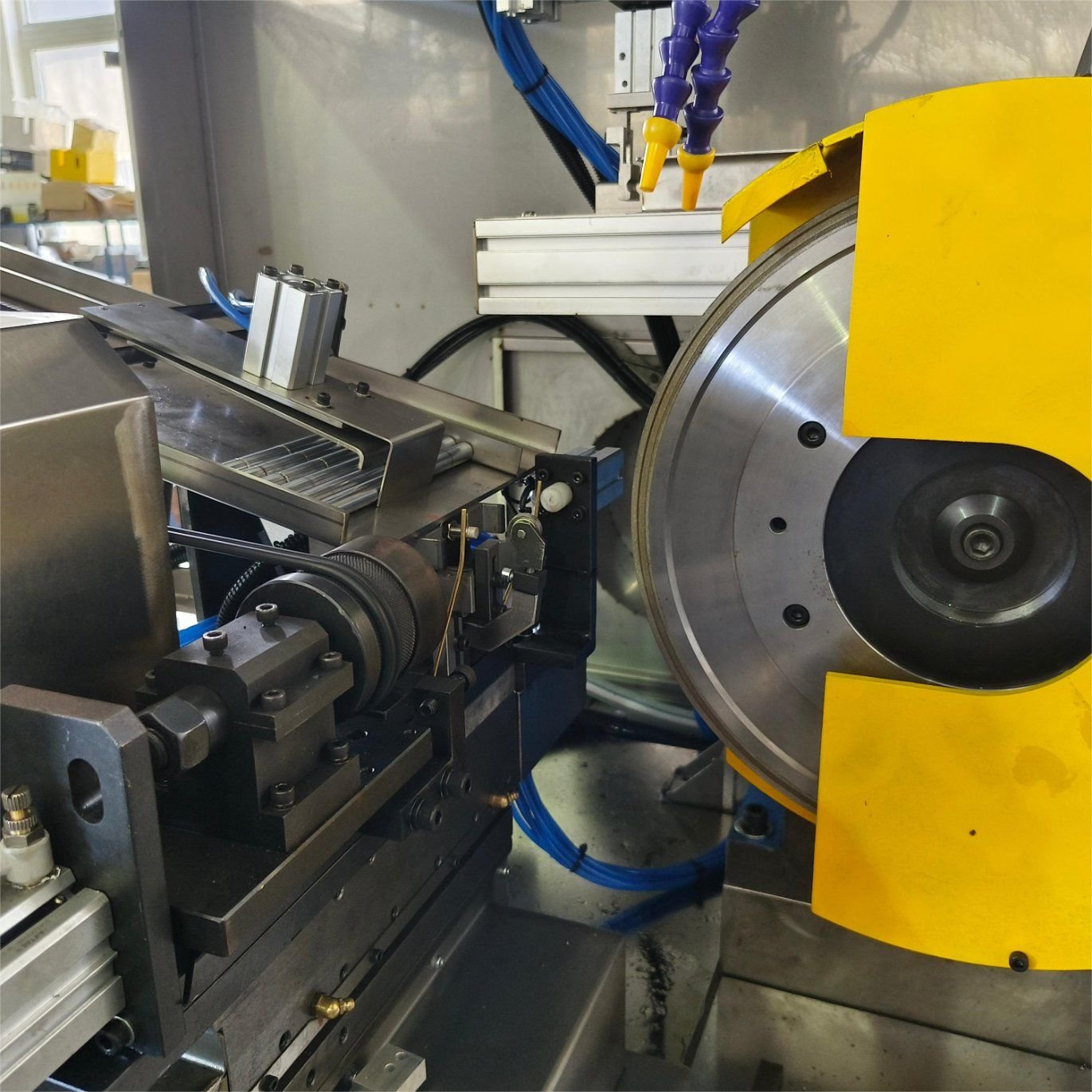 Automatic Textile Machinery Bearing Spindle End Face Chamfering Grinder Machine - Image 2