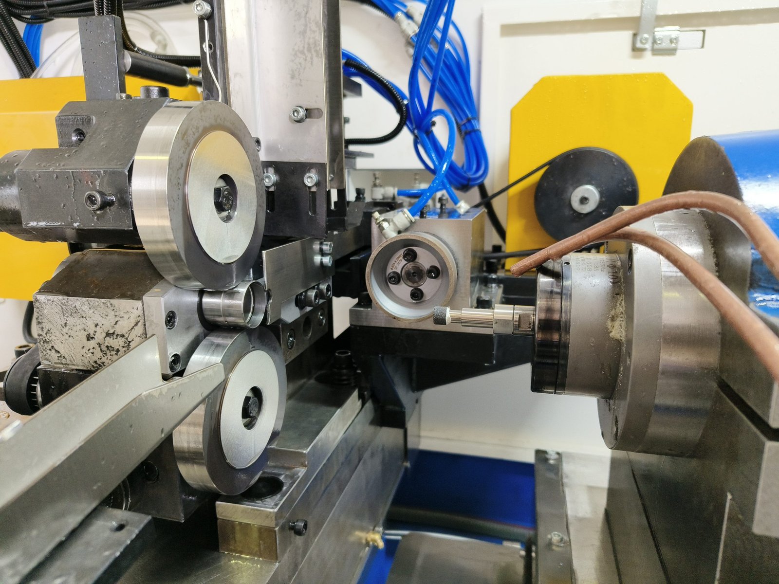 Auto Parts Automatic Internal Grinding Machine - Image 3