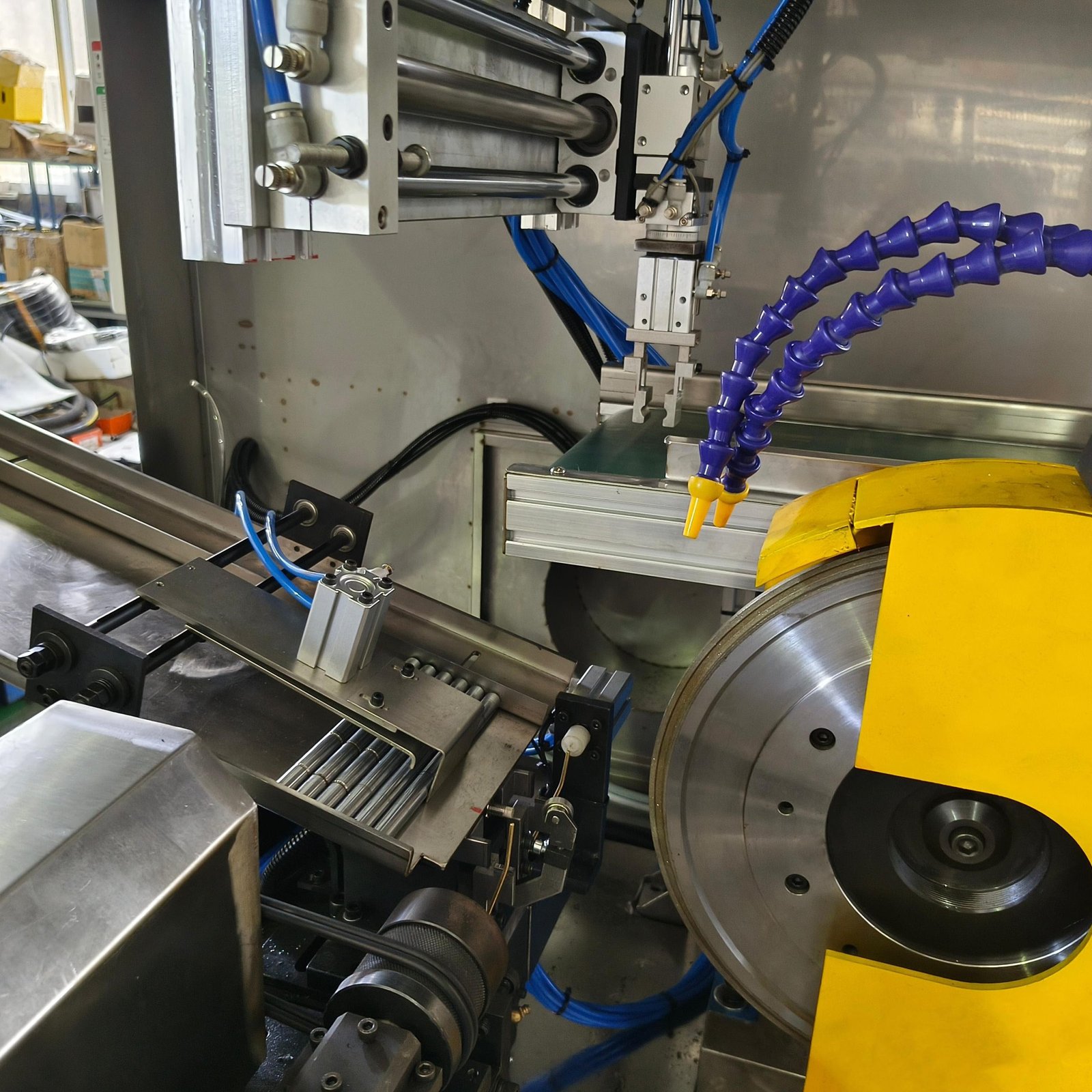 Automatic Water Pump Bearing Mandrel Double Station End Face Grinding Machine - Image 4