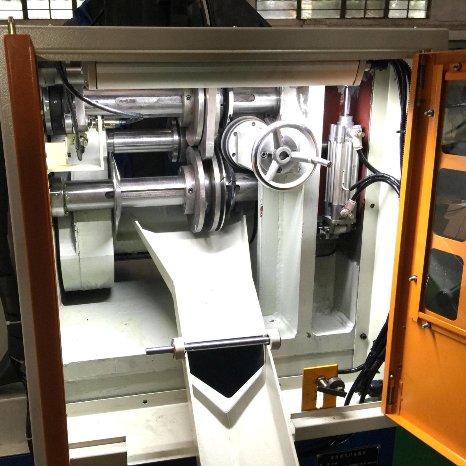 Automatic Car Spare Parts Exhaust Valve Straightening Machine