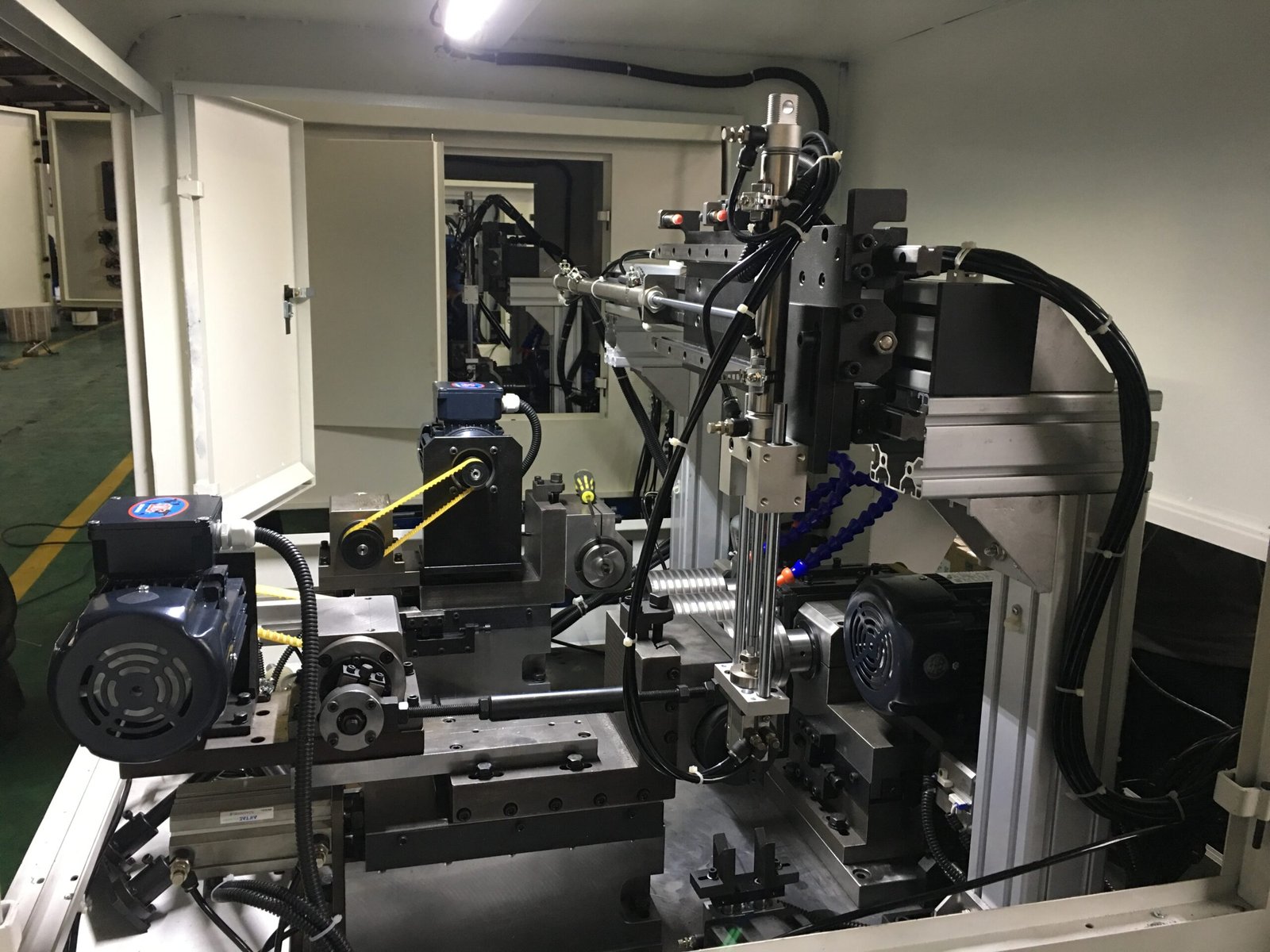 Two Generation High Precision Traveler Forming Machine Two Generation High Precision Traveler Forming Machine