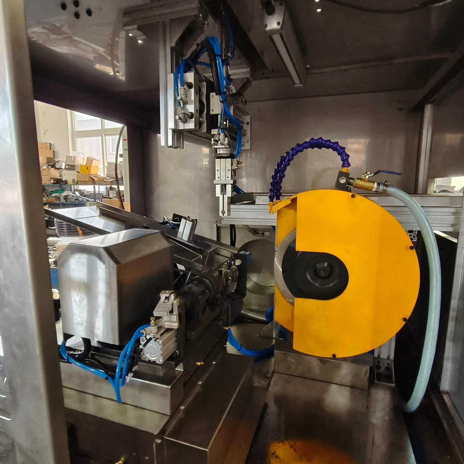 Automatic Water Pump Bearing Mandrel Double Station End Face Grinding Machine - Image 6