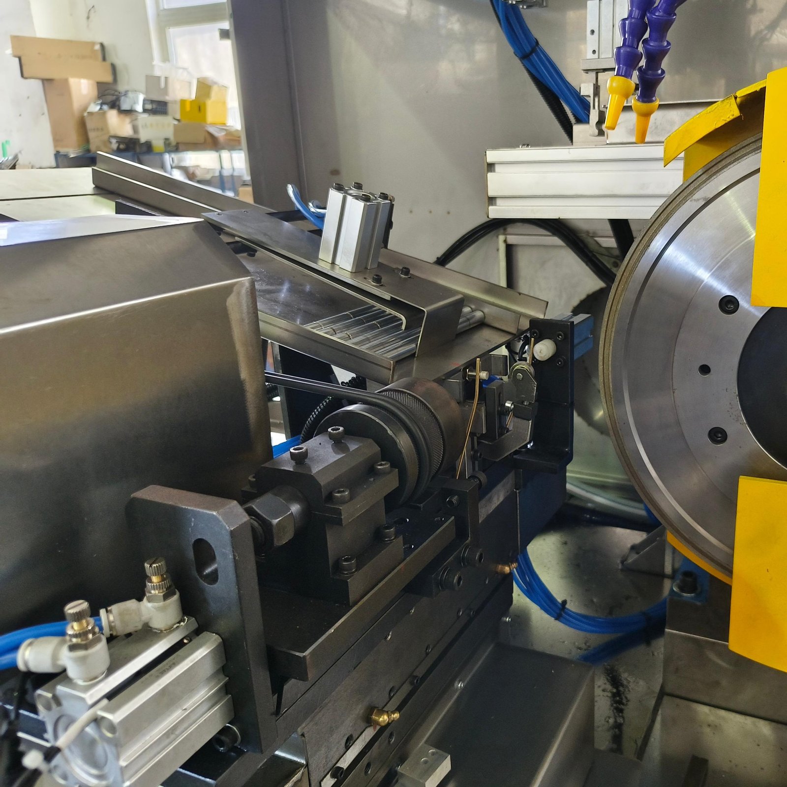 Automatic Water Pump Bearing Mandrel Double Station End Face Grinding Machine - Image 5