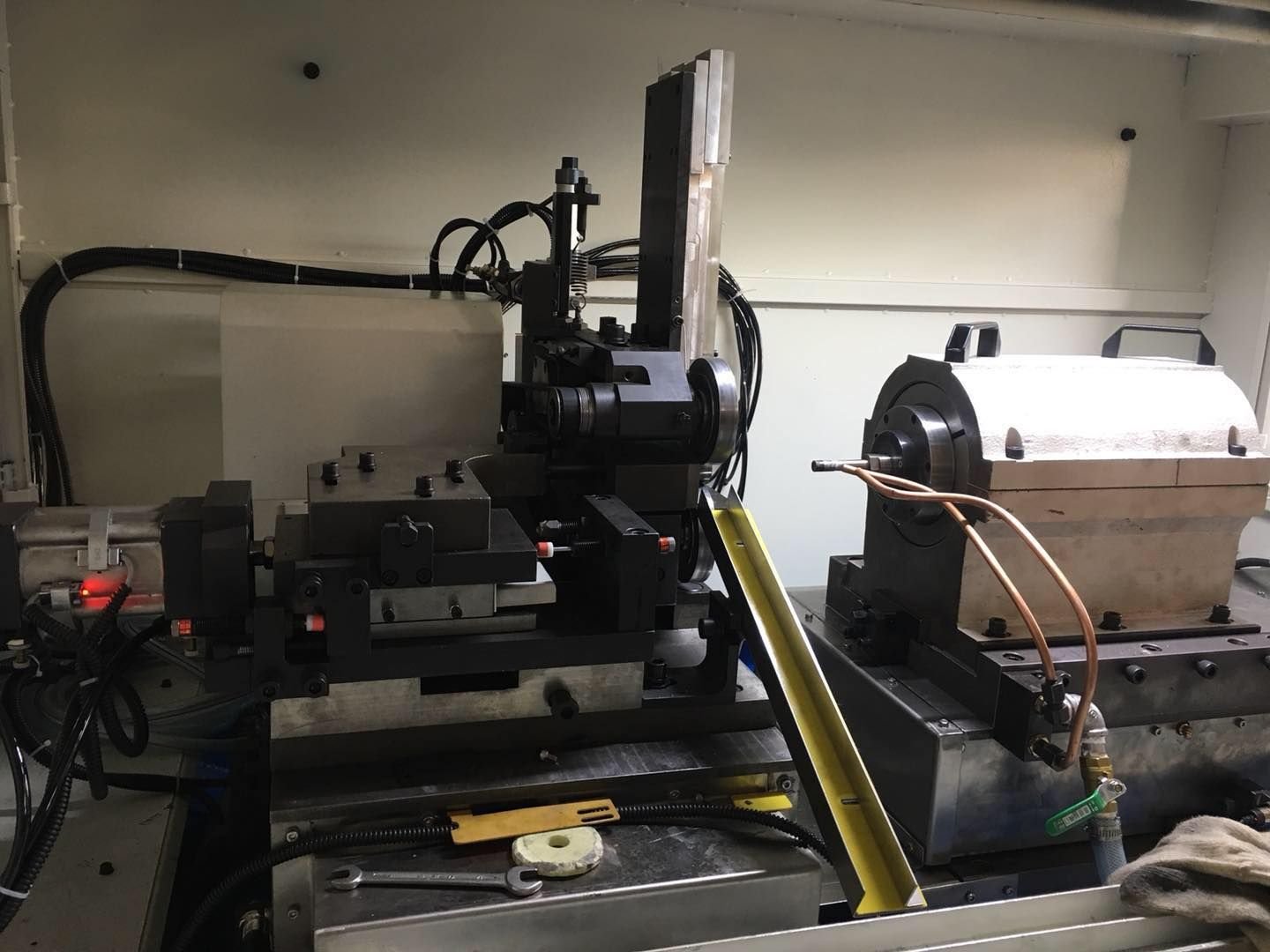 Fully automatic mechanical tappet large and small end grinding machine - Image 6