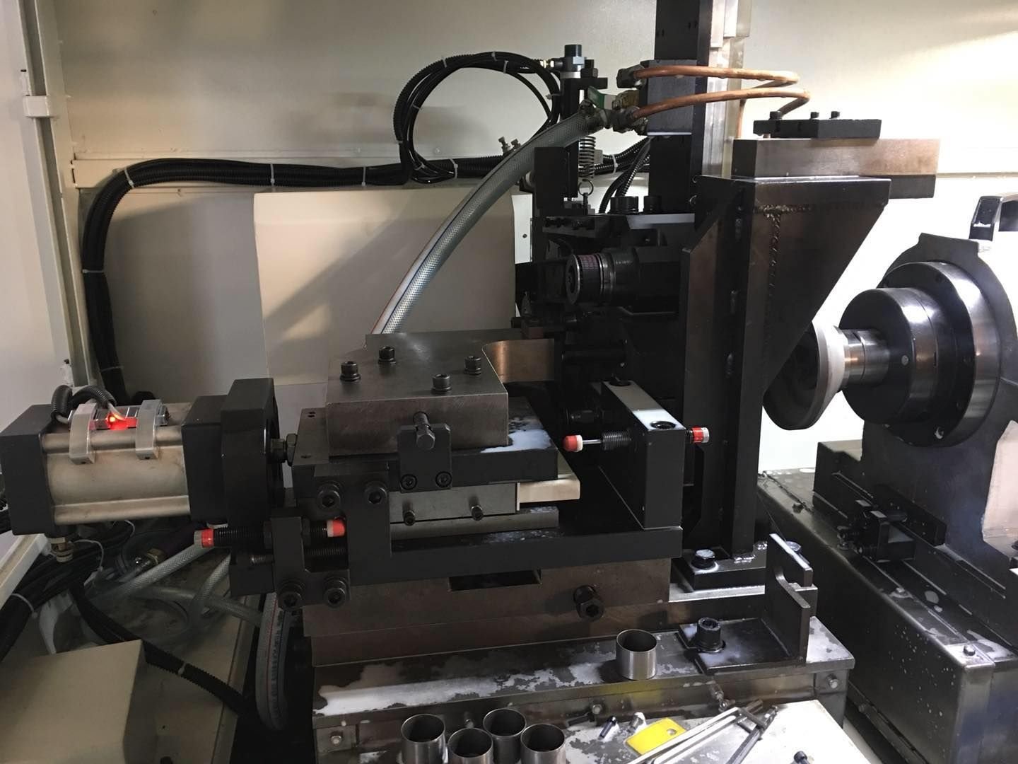 Fully automatic mechanical tappet large and small end grinding machine - Image 7