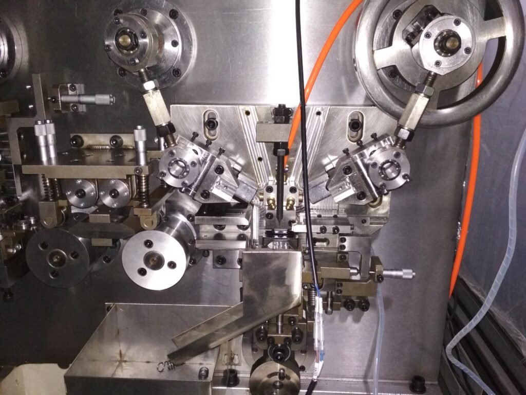 Two Generation High Precision Traveler Forming Machine Two Generation High Precision Traveler Forming Machine